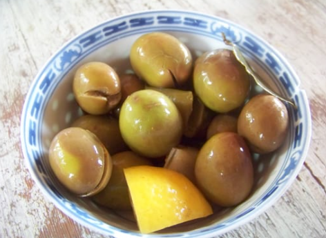 Olives cassées